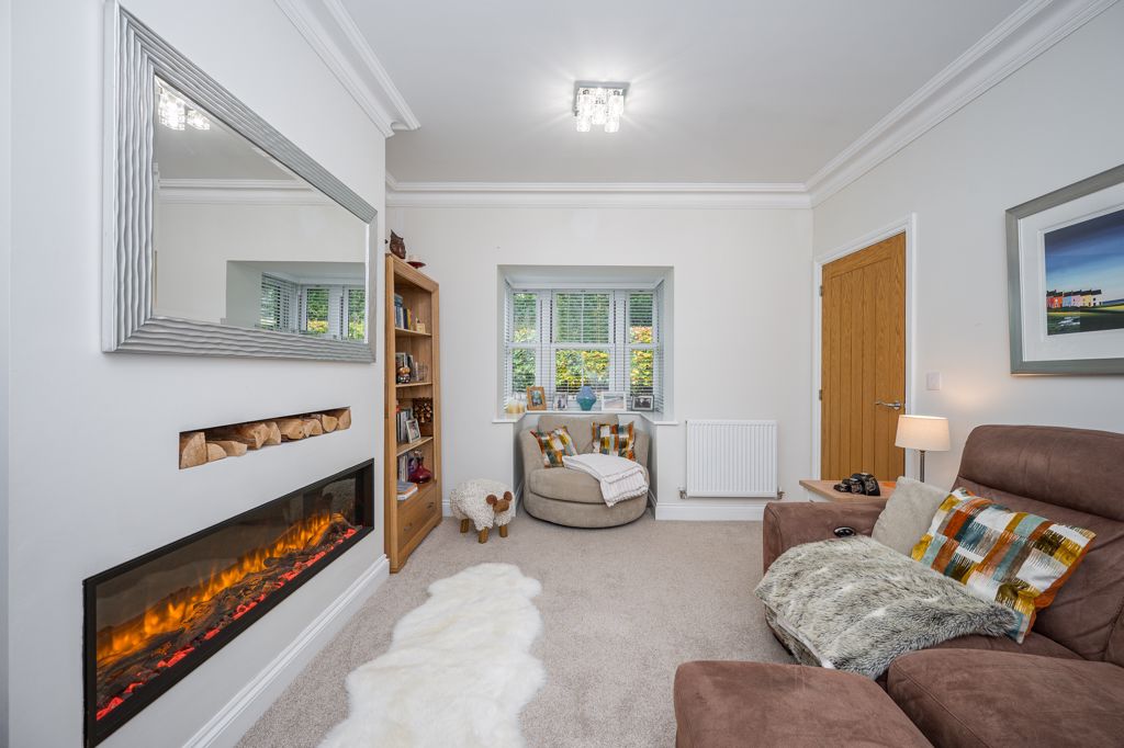 Living Room- click for photo gallery